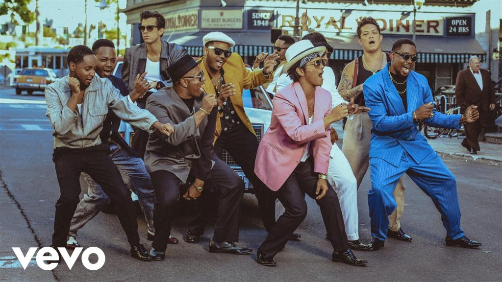Uptown Funk - Mark Ronson ft. Bruno Mars