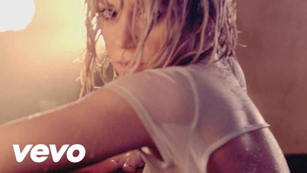 Addicted to You - Shakira