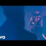 Sit Still, Look Pretty - Daya